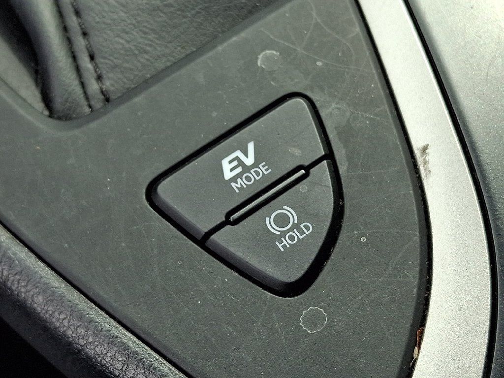 Used 2023 Lexus UX 250h AWD w/ Accessory Package (Z2) image 25