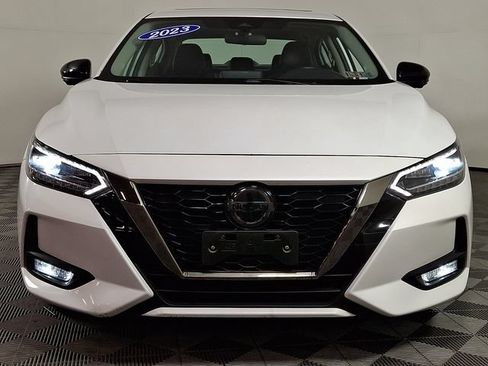 Used 2023 Nissan Sentra SR w/ SR Premium Package FWD image 5