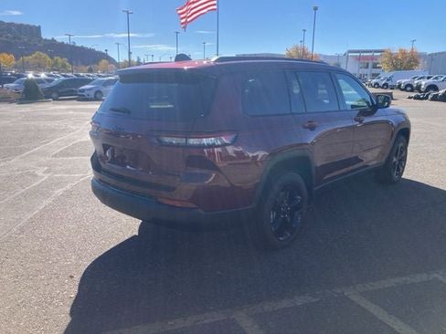 New 2025 Jeep Grand Cherokee L Limited w/ Black Appearance Package AWD/4WD image 6