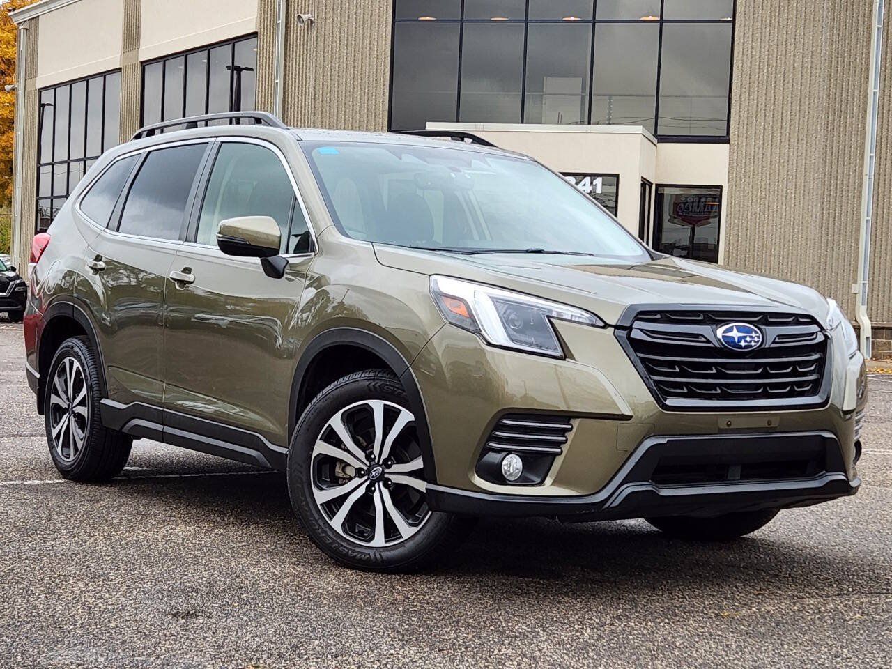 Used 2022 Subaru Forester Limited w/ Popular Package #3 AWD/4WD image 34