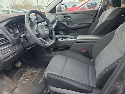 Certified 2023 Nissan Rogue SV image 9