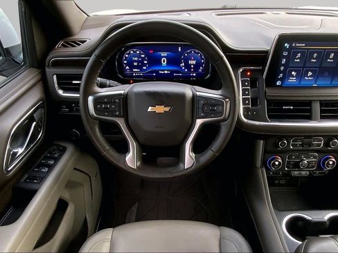 Used 2023 Chevrolet Tahoe LT w/ Luxury Package RWD image 6