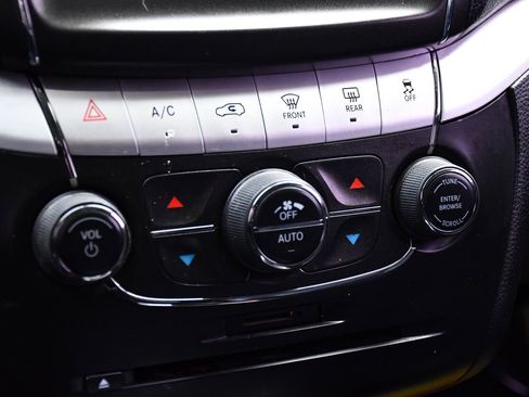 Used 2019 Dodge Journey GT image 13