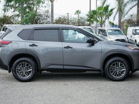 Used 2023 Nissan Rogue S image 10