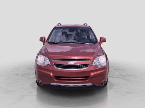 Used 2013 Chevrolet Captiva Sport LTZ FWD image 3
