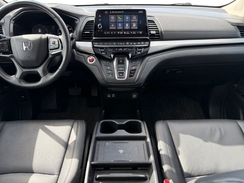Used 2025 Honda Odyssey EX-L image 12