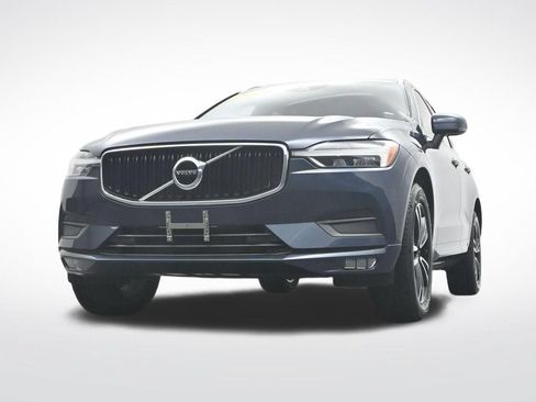 Used 2021 Volvo XC60 T5 Momentum w/ Protection Package Premier FWD image 39