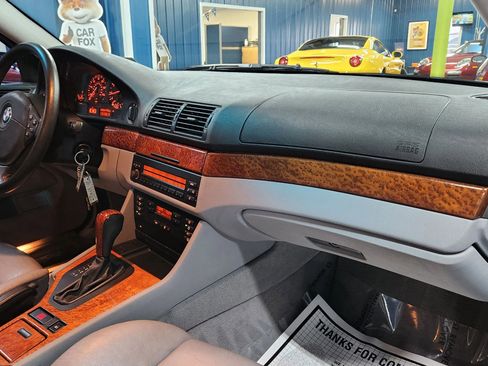 Used 1999 BMW 528i Sedan image 15