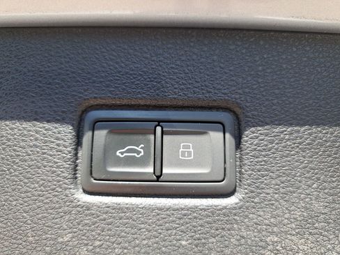 Used 2019 Audi Q7 3.0T Prestige image 15