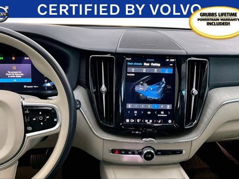 Certified 2023 Volvo XC60 B5 Ultimate w/ Climate Package image 9