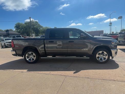 Used 2025 RAM 1500 Big Horn AWD/4WD image 5