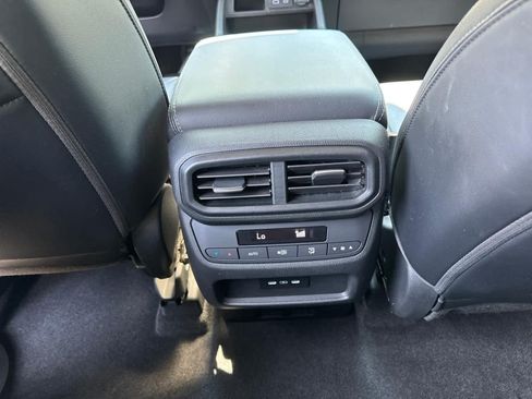 Used 2024 Honda Pilot EX-L image 29