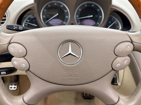 Used 2007 Mercedes-Benz SL 550 image 15