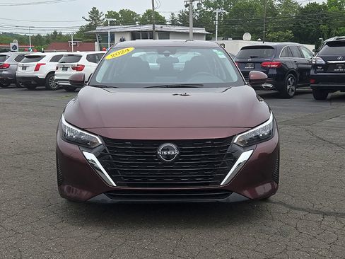 Used 2024 Nissan Sentra SV FWD image 3