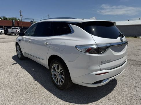 Used 2023 Buick Enclave Avenir w/ Avenir Technology Package AWD/4WD image 3