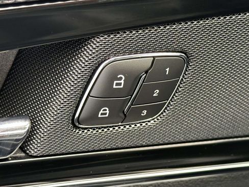 Certified 2023 Lincoln Nautilus Reserve w/ Luxury Package image 10