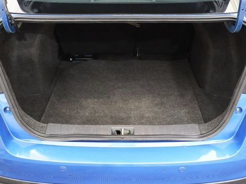 Used 2020 Nissan Versa S FWD image 29