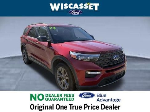 Used 2023 Ford Explorer XLT w/ Equipment Group 202A image 22