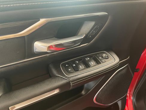 Used 2023 RAM 1500 Laramie image 13