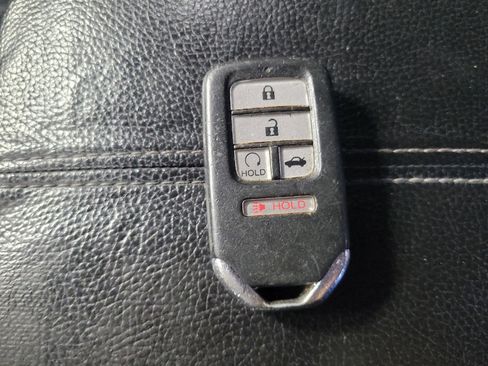 Used 2016 Honda Accord EX-L image 32