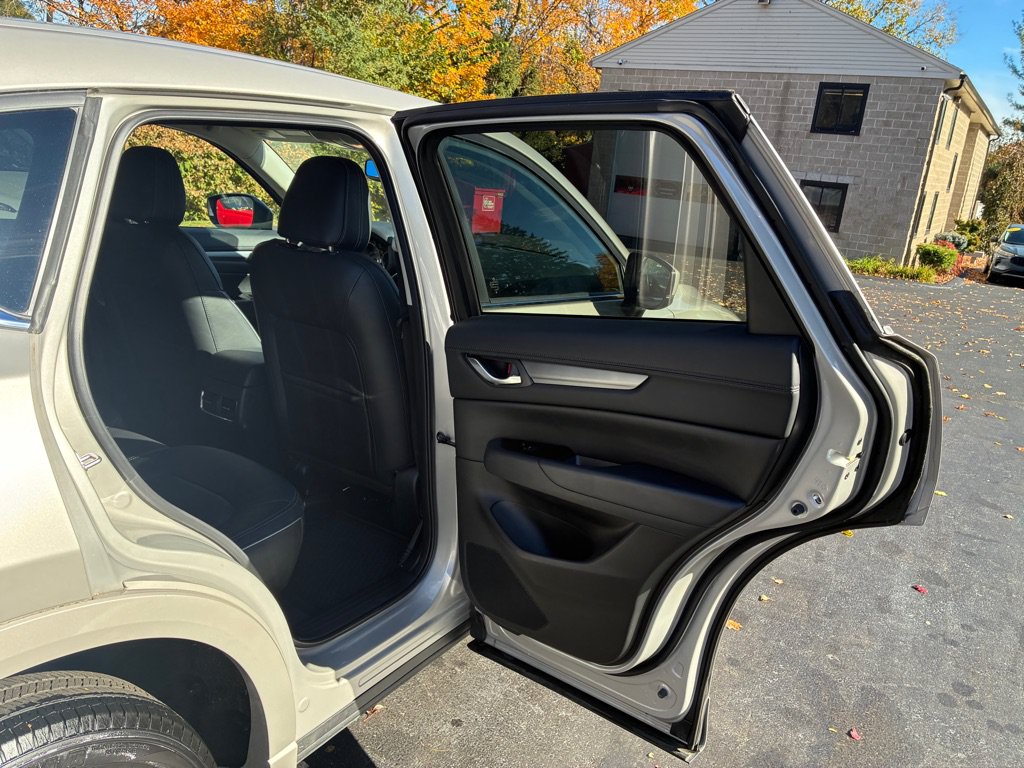 Used 2025 MAZDA CX-5 AWD 2.5 S w/ Preferred Package image 19