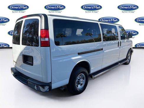 Used 2023 Chevrolet Express 3500 LT w/ LT Preferred Equipment Group image 7
