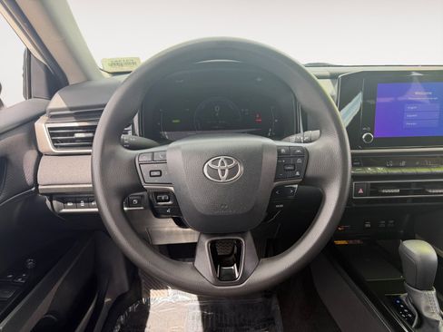 Certified 2025 Toyota Camry LE image 12