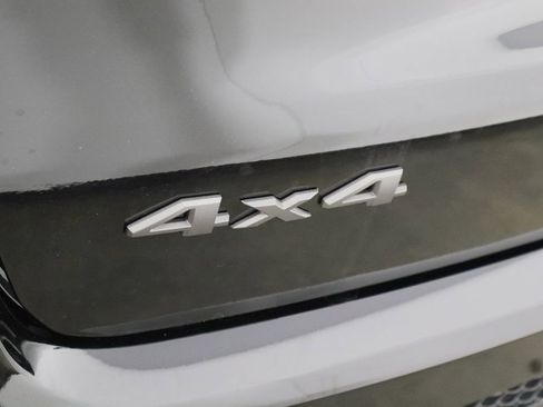 New 2026 Jeep Compass Latitude image 44