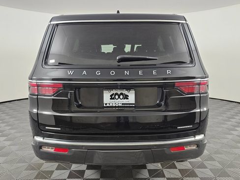 Used 2022 Jeep Wagoneer Series I AWD/4WD image 4