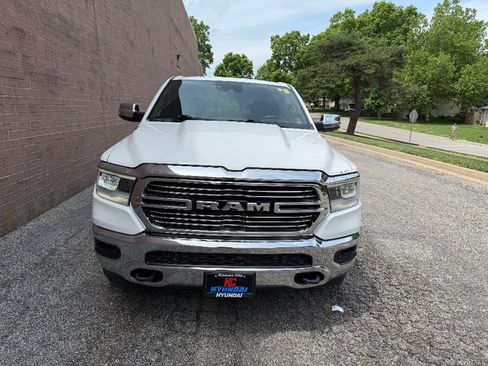 Used 2023 RAM 1500 Laramie AWD/4WD image 2