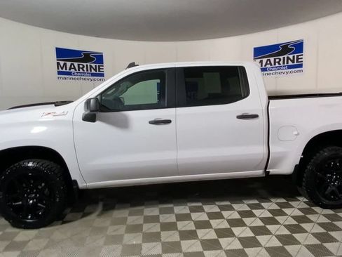 Used 2024 Chevrolet Silverado 1500 Custom Trail Boss AWD/4WD image 7