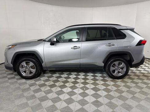 Used 2023 Toyota RAV4 XLE w/ Convenience Package AWD/4WD image 7