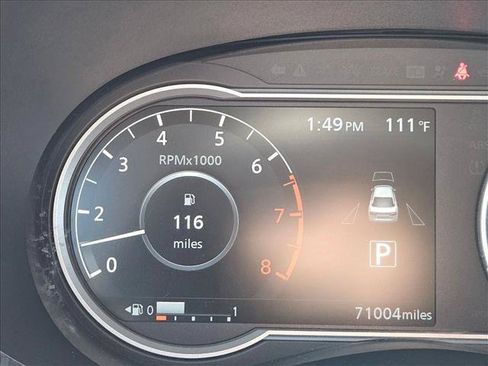Used 2021 Nissan Versa SV FWD image 11