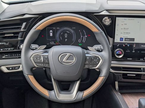 Used 2024 Lexus RX 350h w/ Accessory Package (P1) AWD/4WD image 17