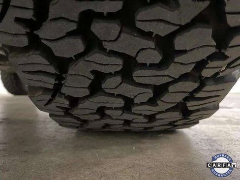 Used 2024 Jeep Wrangler Sport image 94