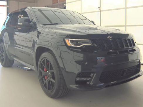 Used 2018 Jeep Grand Cherokee SRT AWD/4WD image 2