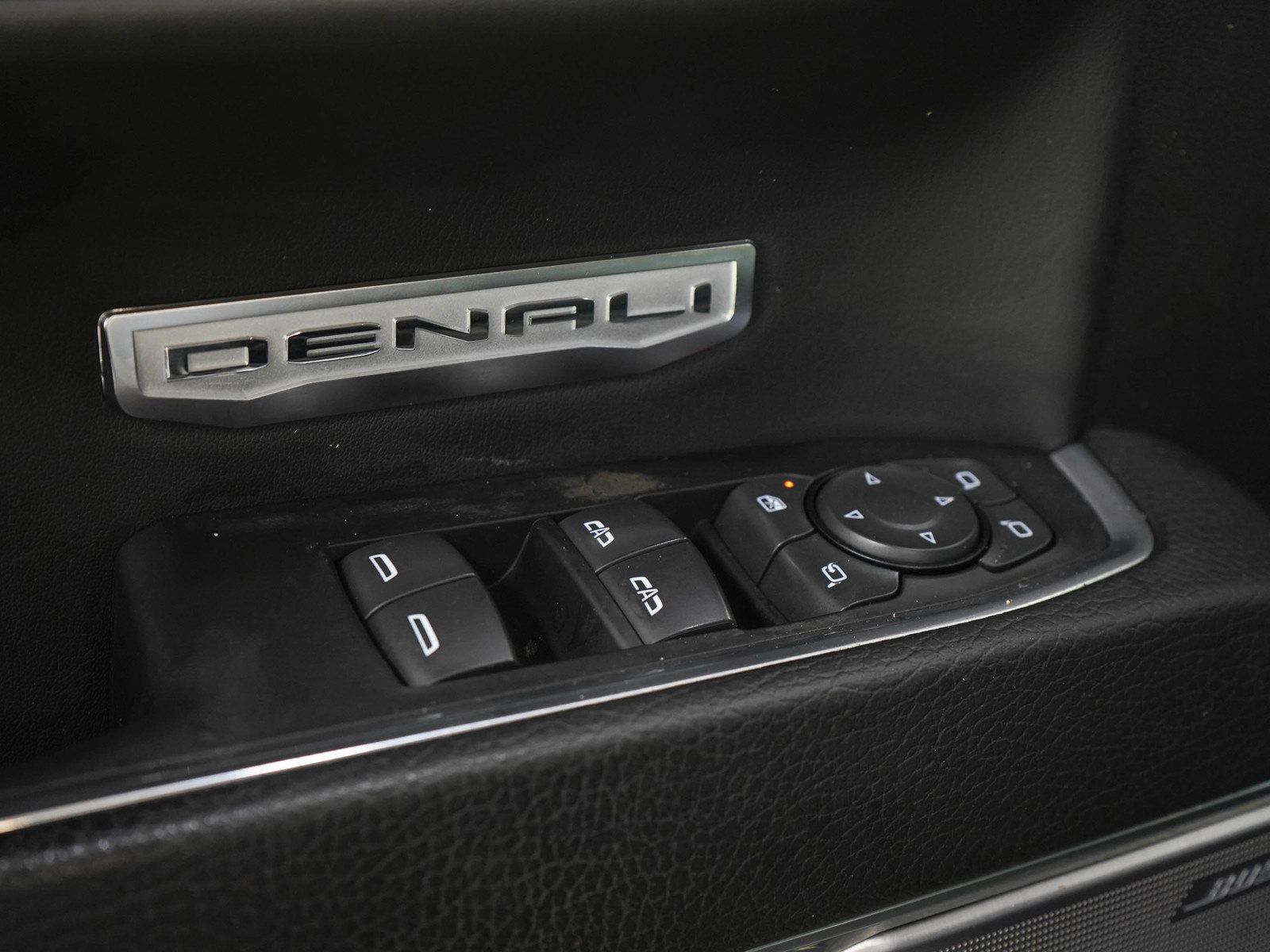 Used 2023 GMC Sierra 1500 Denali w/ Technology Package AWD/4WD image 21
