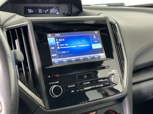 Used 2019 Subaru Crosstrek 2.0i Premium image 21