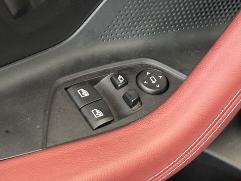 Used 2025 BMW M240i Coupe RWD image 15