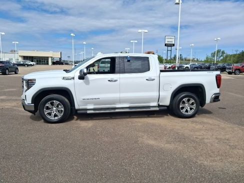 Used 2023 GMC Sierra 1500 SLT w/ SLT Convenience Package AWD/4WD image 5