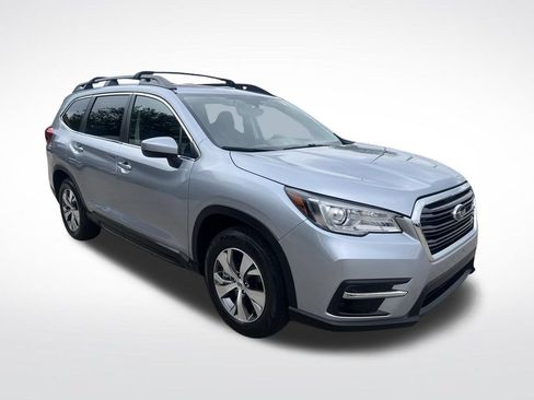 Used 2022 Subaru Ascent Premium w/ Convenience Package AWD/4WD image 3