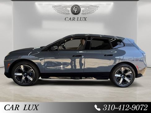 Used 2023 BMW iX xDrive50 w/ Sport Package AWD/4WD image 2