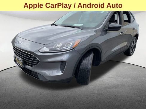 Certified 2021 Ford Escape SE w/ SE Sport Appearance Package image 5