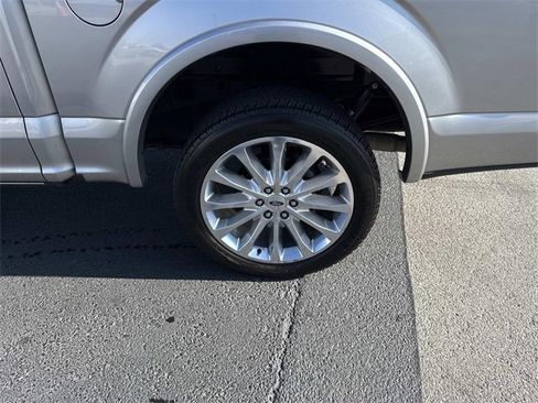 Used 2020 Ford F150 Limited w/ Trailer Tow Package image 32