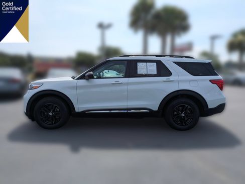 Used 2023 Ford Explorer XLT w/ Equipment Group 202A RWD image 10