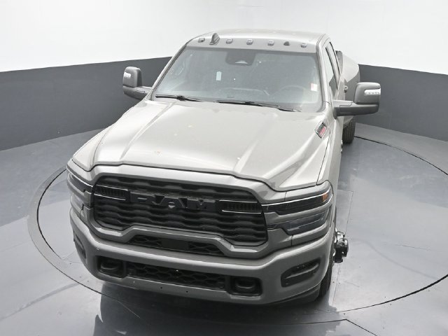 New 2026 RAM 3500 Big Horn AWD/4WD image 31