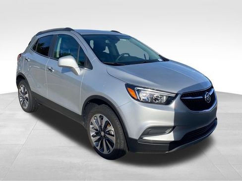 Certified 2022 Buick Encore Preferred w/ Safety Package image 8