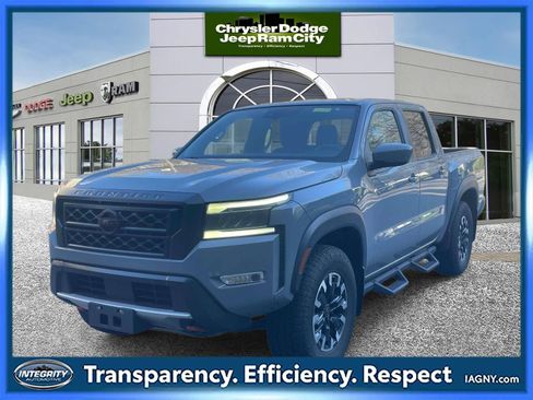 Used 2023 Nissan Frontier PRO-4X w/ Technology Package AWD/4WD image 1