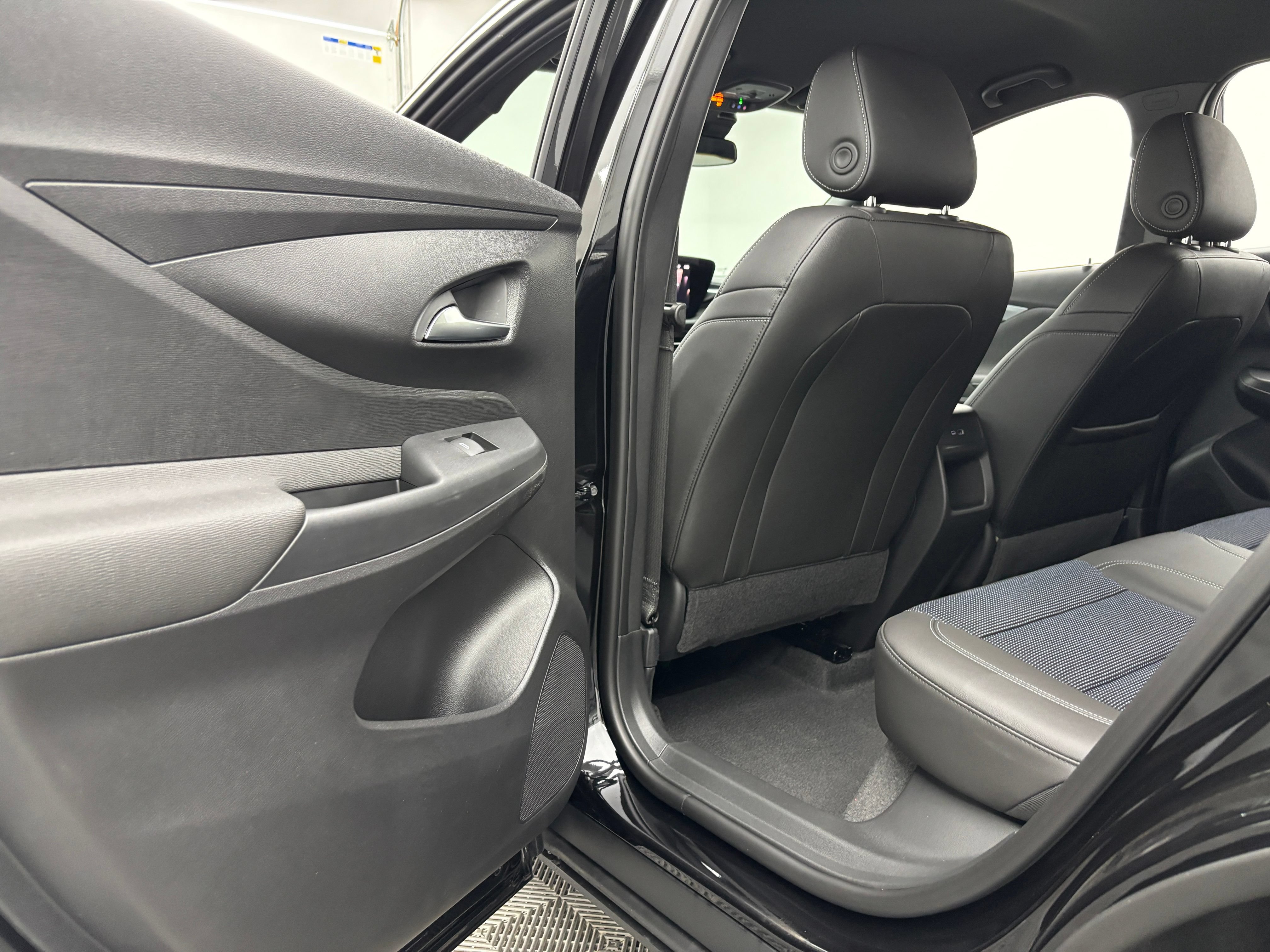 New 2026 Buick Envista Sport Touring w/ Convenience I Package FWD image 36