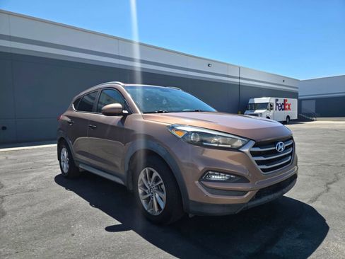 Used 2017 Hyundai Tucson SE image 3